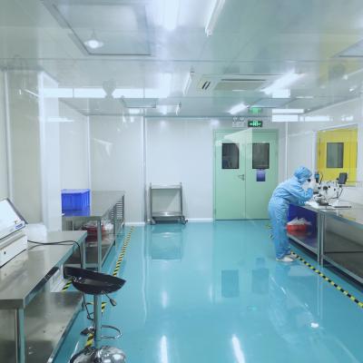 Class 100,000 injection molding workshop, class 10,000 clean room